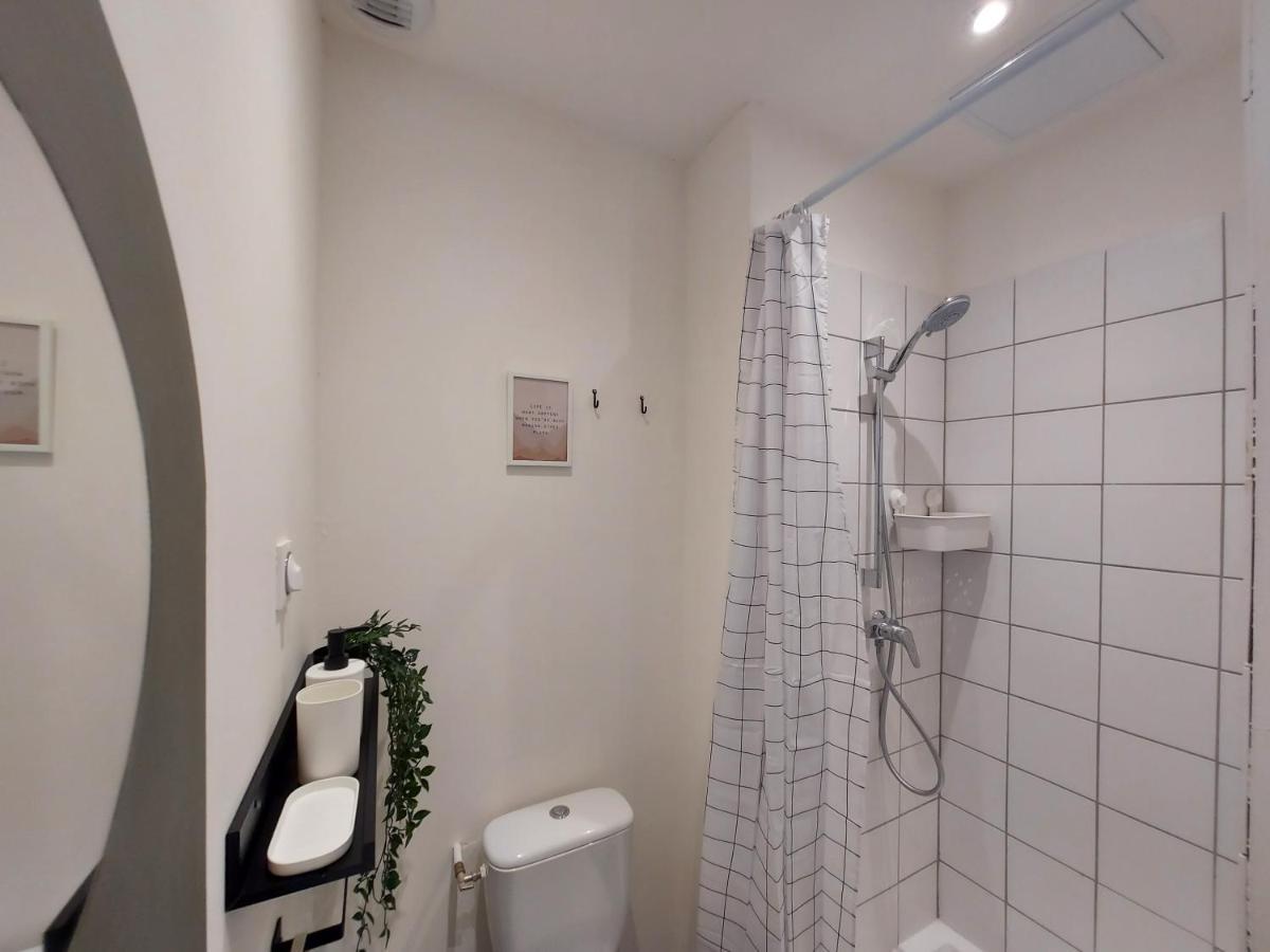 Les Studios De Theophile - Calme Absolu - Wifi - Centre Historique Αρλ Εξωτερικό φωτογραφία